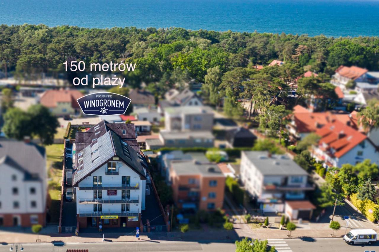 Pod Winogronem - Apartamenty Z Basenem I Wyzywieniem Pobierowo Dış mekan fotoğraf