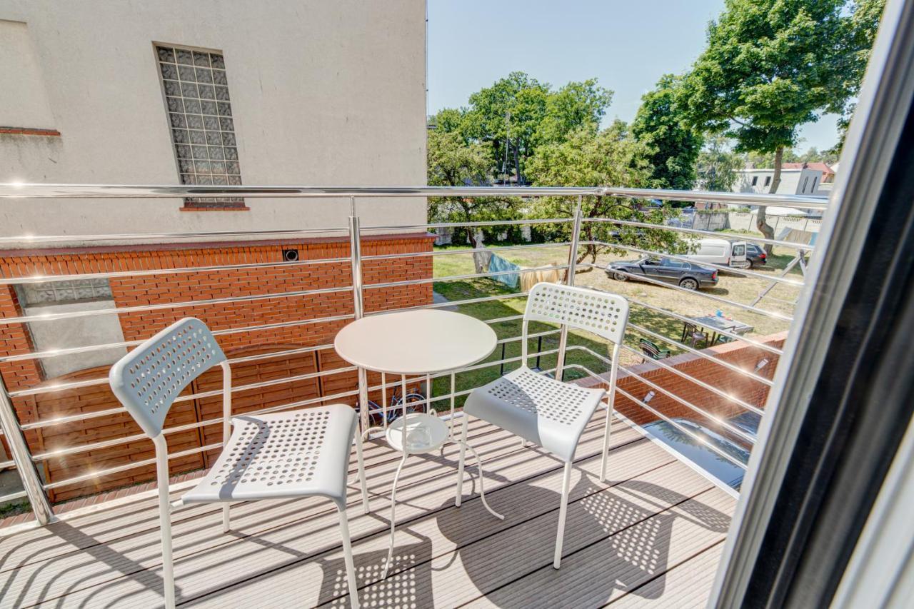 Pod Winogronem - Apartamenty Z Basenem I Wyzywieniem Pobierowo Dış mekan fotoğraf