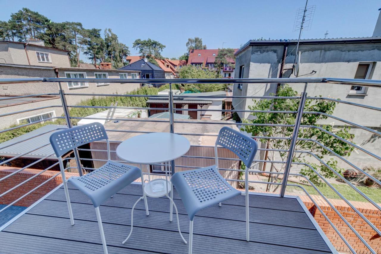 Pod Winogronem - Apartamenty Z Basenem I Wyzywieniem Pobierowo Dış mekan fotoğraf