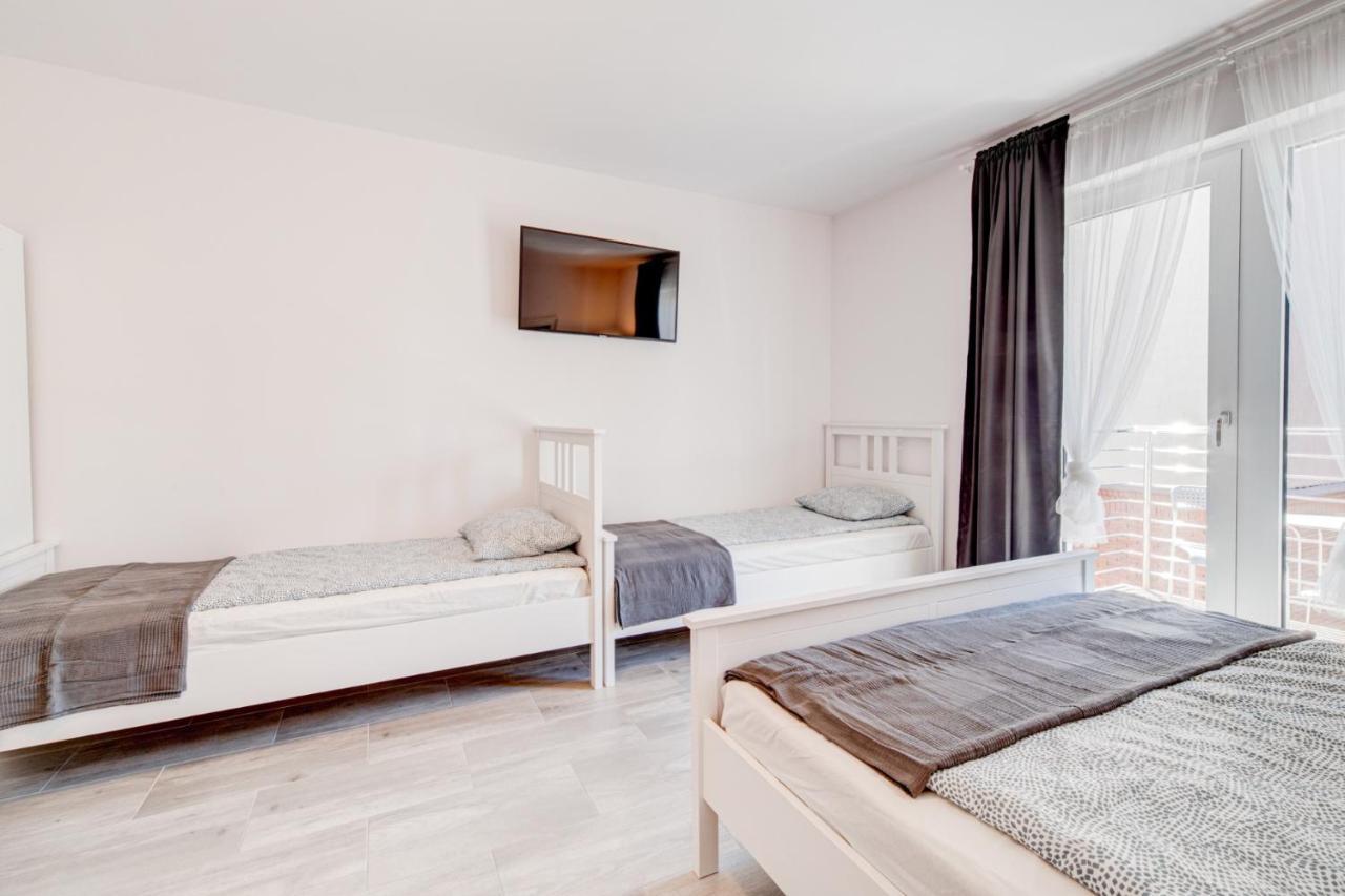 Pod Winogronem - Apartamenty Z Basenem I Wyzywieniem Pobierowo Dış mekan fotoğraf