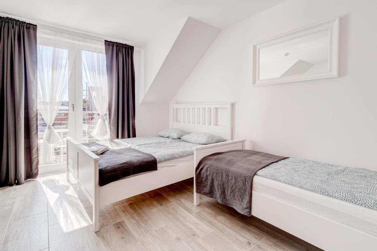 Pod Winogronem - Apartamenty Z Basenem I Wyzywieniem Pobierowo Dış mekan fotoğraf