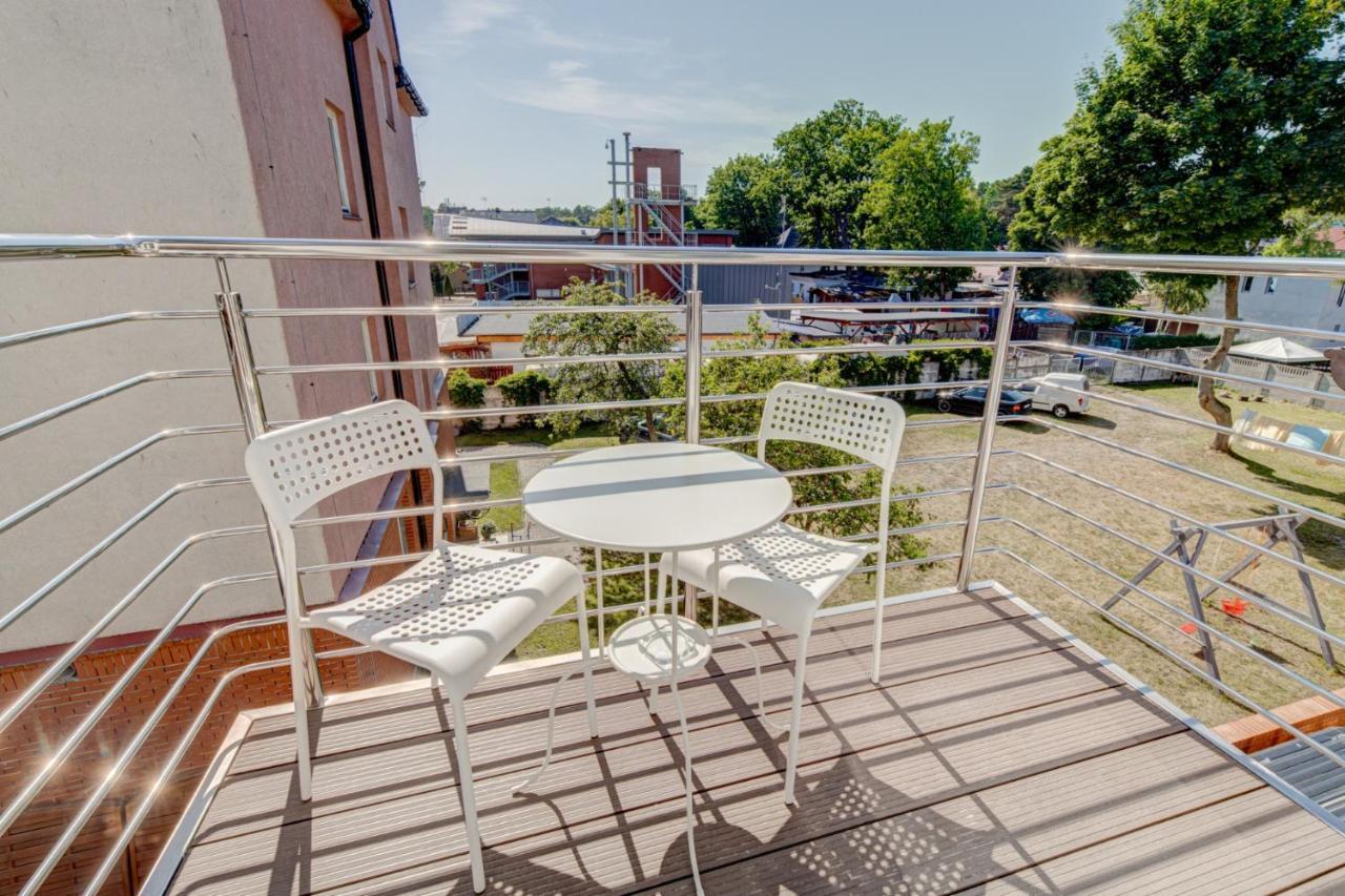 Pod Winogronem - Apartamenty Z Basenem I Wyzywieniem Pobierowo Dış mekan fotoğraf