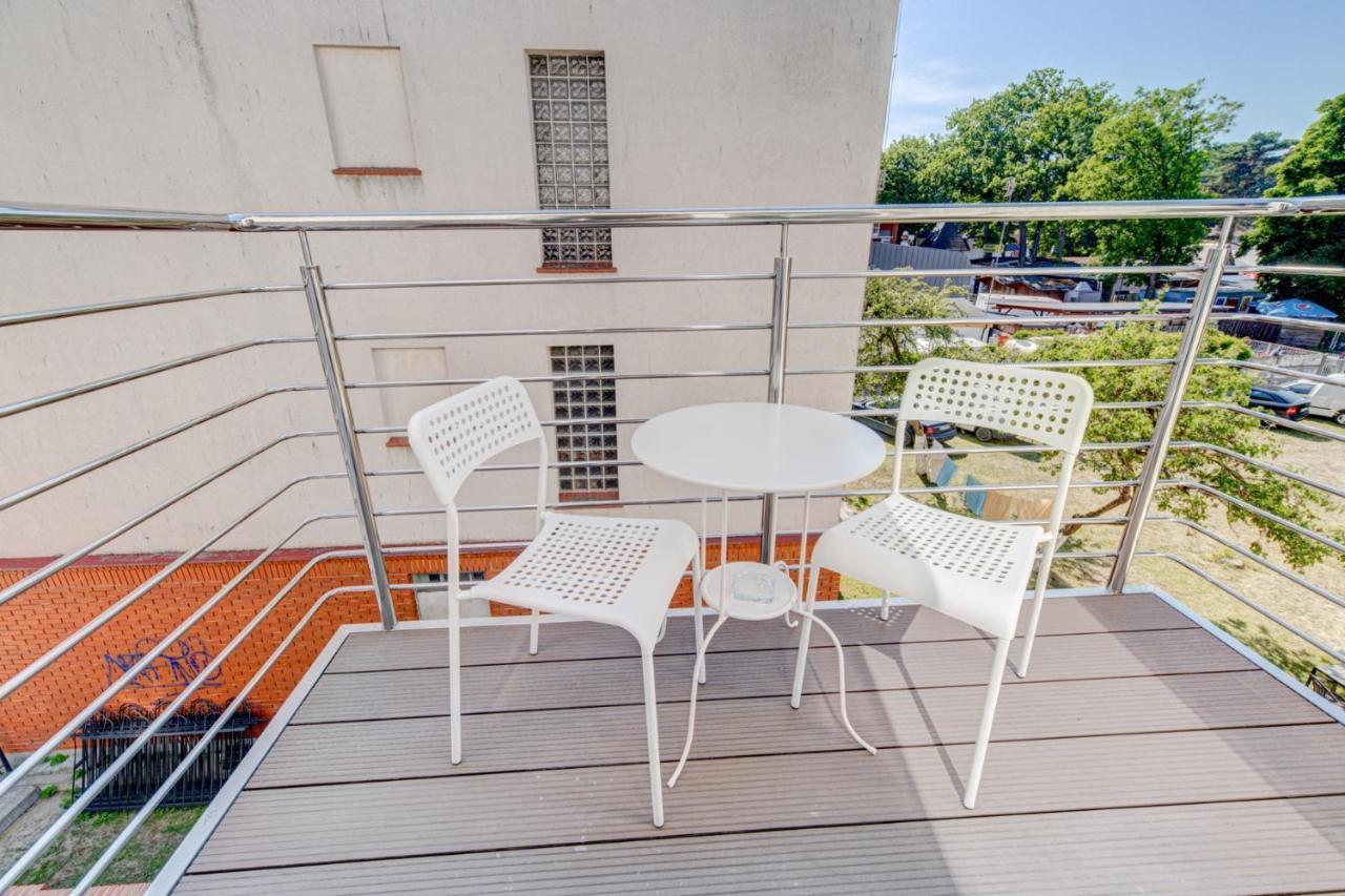 Pod Winogronem - Apartamenty Z Basenem I Wyzywieniem Pobierowo Dış mekan fotoğraf