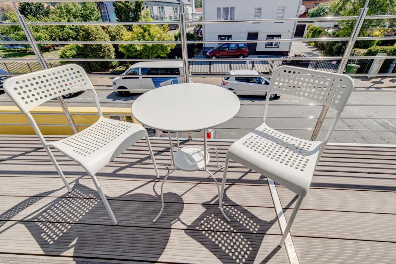 Pod Winogronem - Apartamenty Z Basenem I Wyzywieniem Pobierowo Dış mekan fotoğraf