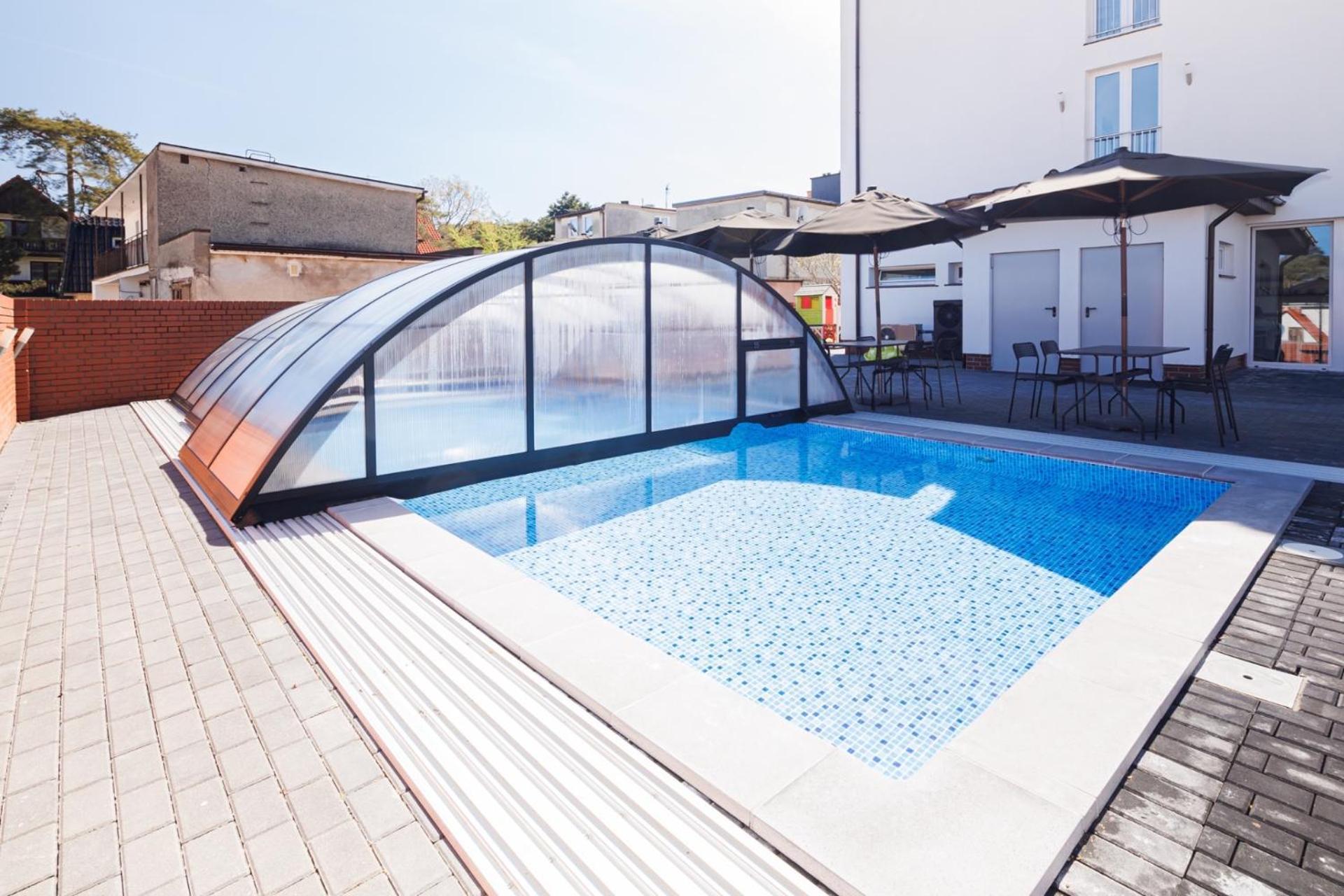 Pod Winogronem - Apartamenty Z Basenem I Wyzywieniem Pobierowo Dış mekan fotoğraf