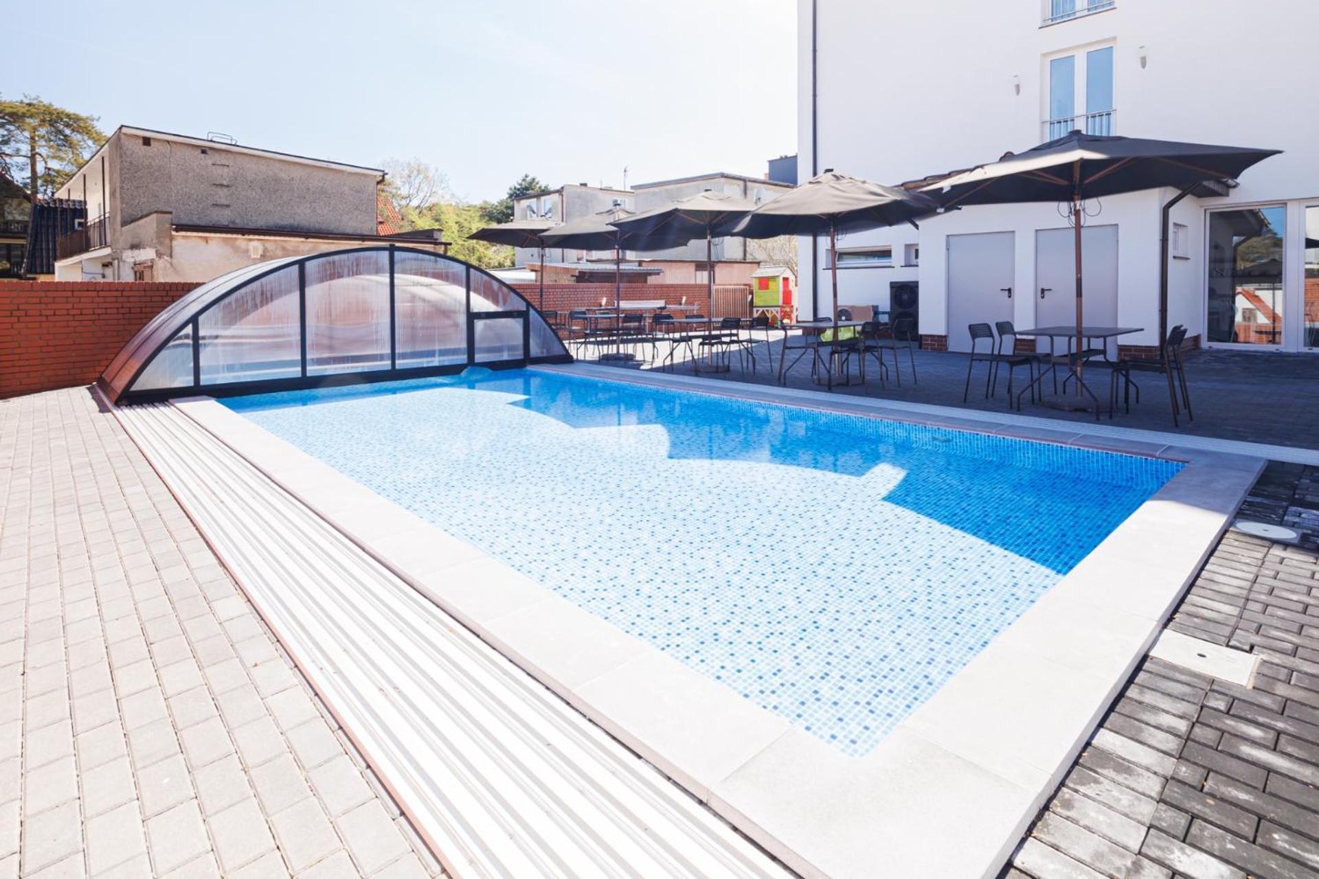 Pod Winogronem - Apartamenty Z Basenem I Wyzywieniem Pobierowo Dış mekan fotoğraf